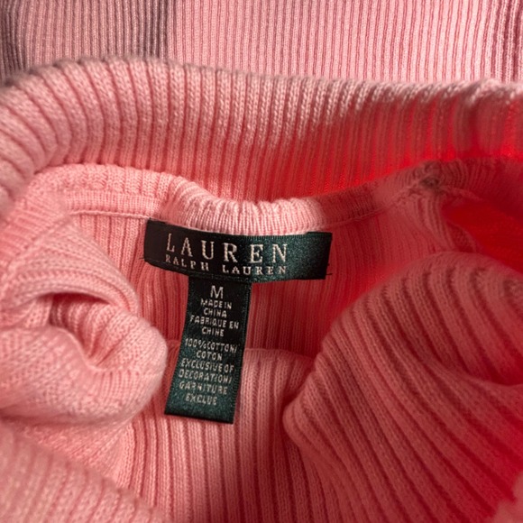 Ralph Lauren ribbed‎ turtleneck — soft, clean-girl staple w/subtle Y2K vibes- M - Picture 5 of 5